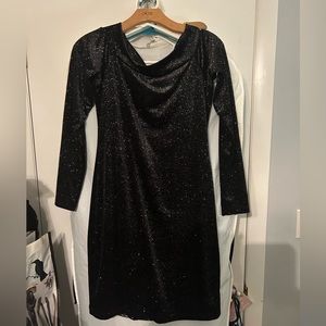 Arden B, size medium, shimmer black